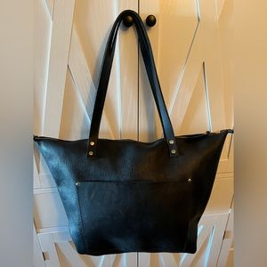 Portland Leather Black Leather Zipper Tote